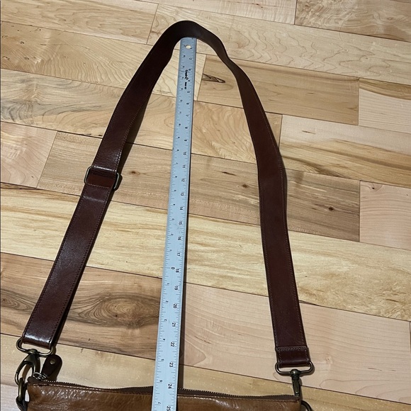 Roots Brown Leather Small Messenger Bag - Picture 5 of 17